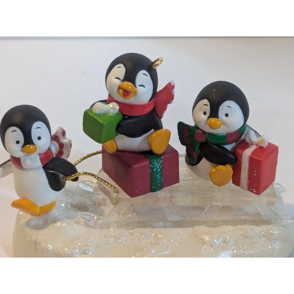 Hallmark 2019 Sledding Shenanigans - Repaint - KOC‎ Event Exclusive -